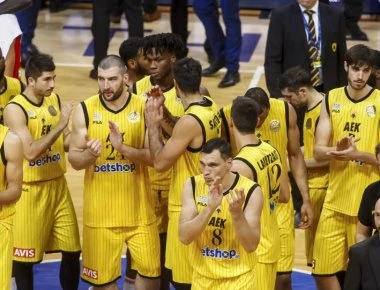 «Πολυβόλο» η ΑΕΚ στη Γαλλία - Μεγάλο διπλό για την Ένωση κόντρα στη Ντιζόν με 80-90 (φώτο)